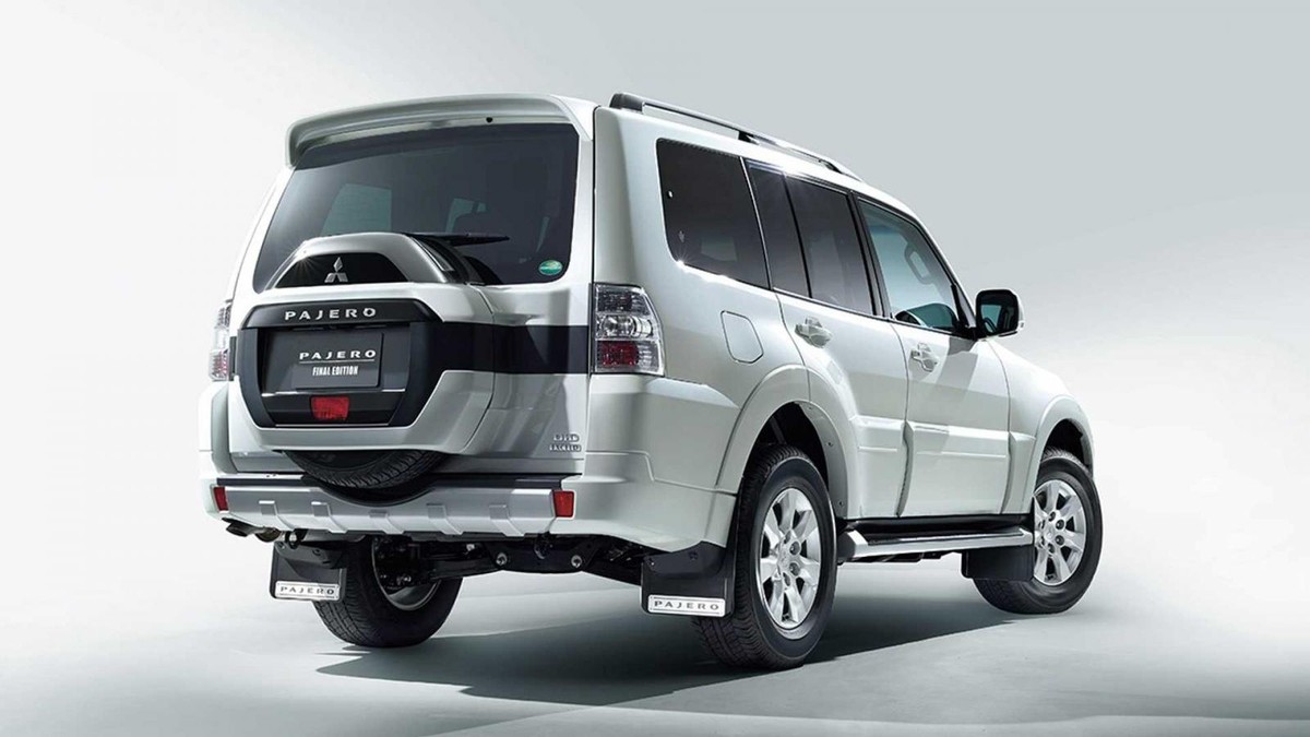 Mitsubishi pajero все поколения